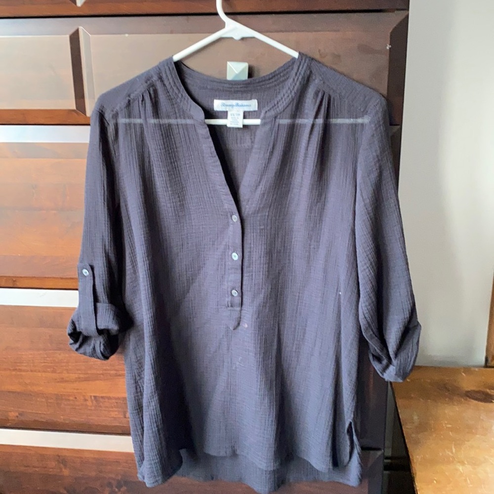 Women’s black top